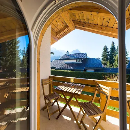 Schoene Aussicht Appartamento Garmisch-Partenkirchen